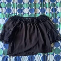 Top Nero maniche trasparenti e fantasia floreale