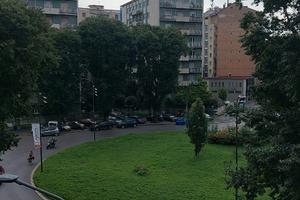 Stanza con balcone- Zona Isola - Libera dal 1° apr