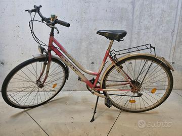 Bicicletta mountain bike da donna