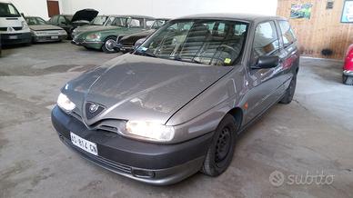 Alfa Romeo 145 1.4i 16V Twin Spark cat