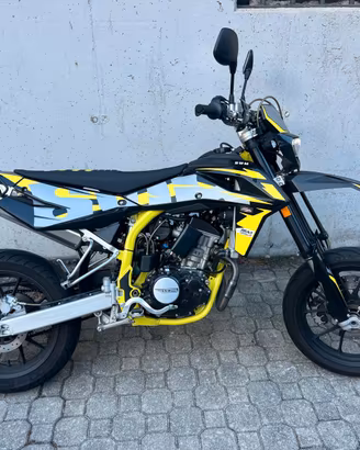 Swm 125 motard