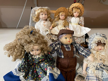 6 bambole Capodimonte da collezione