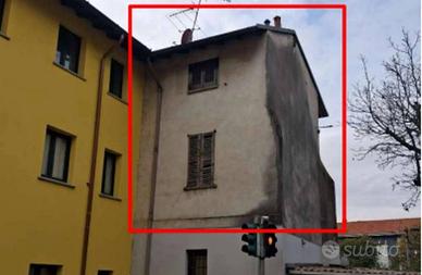 Immobile in asta di 94 m² a Gallarate