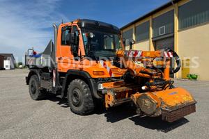 UNIMOG U400 / 238 Cv.VARIO PILOTE