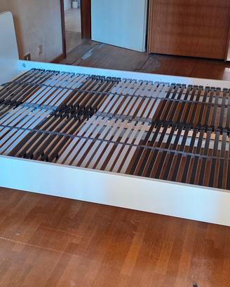 struttura letto Ikea Askvoll + doghe