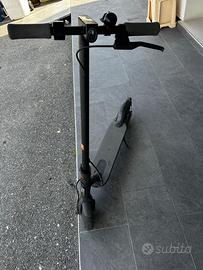 Monopattino Xiaomi Essential