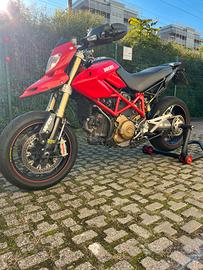 Ducati Hypermotard 1100S