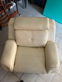 Poltrona pelle bianca reclinabile elettrica