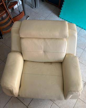 Poltrona pelle bianca reclinabile elettrica