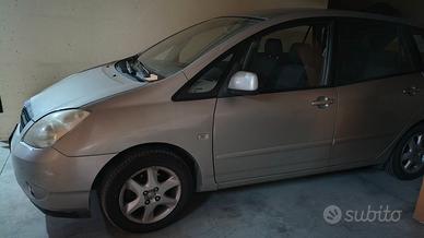 Toyota Corolla Verso 2.0 TD