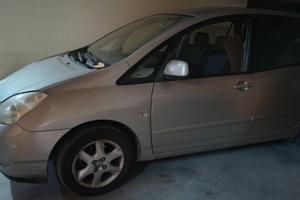 Toyota Corolla Verso 2.0 TD