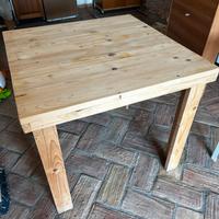 Tavoli  legno grezzo 90x90