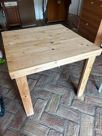 Tavoli  legno grezzo 90x90