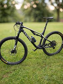 Canyon Lux CF SL 7.0 – XL Carbonio