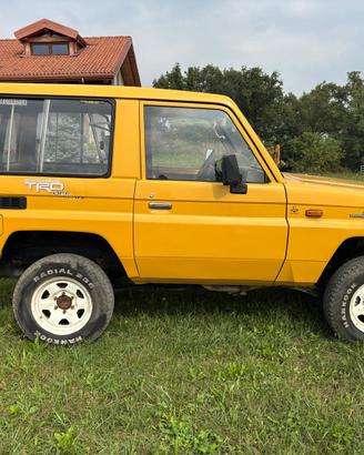 TOYOTA LJ 70