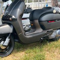 scooter Sixties 300cc motore 278 cc Piaggio