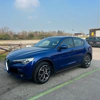 Cerchi in lega 19” + gomme all seasons x Stelvio