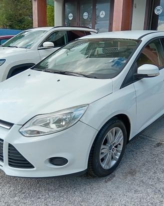 Ford Focus 1.6 TDCi 95CV SW SENSORI PARK
