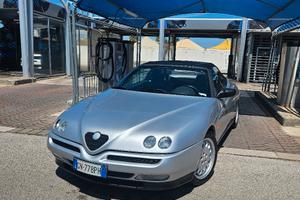 Alfa Romeo Spider  916