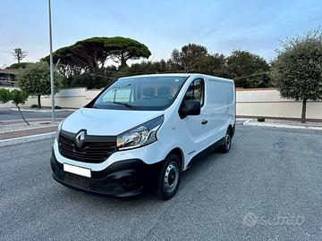 Renault trafic 1.6 diesel 120 cv gancio traino