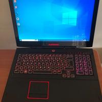 Dell Alienware m17x r2  anno 2011 con difetti