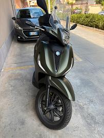 Beverly 400 2025 1700km