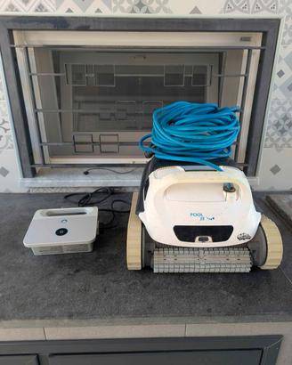 Robot Piscina Guasto - Dolphin Maytronics Poolstyl