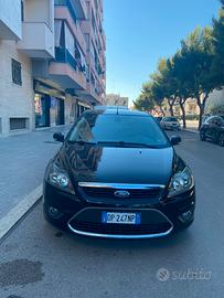 Ford focus serie 2 restyling  2008