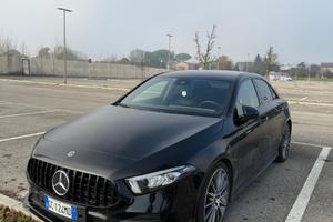 mercedes benz classe A 200d amg line