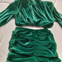 Completino gonna e  maglietta in velluto 