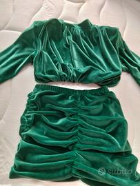 Completino gonna e  maglietta in velluto 