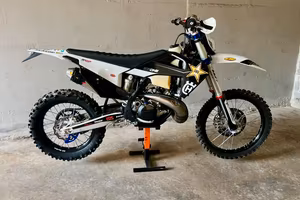 Husqvarna Te 300  Jarvis Edition MAI USATA