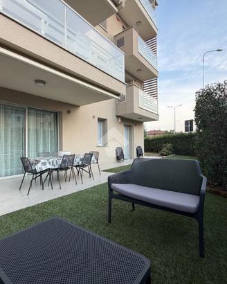 4 LOCALI A ALBANO SANT'ALESSANDRO