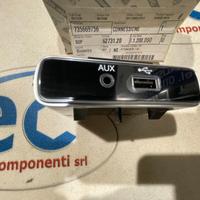 735669756 Connettore presa AUX e USB per Fiat 500