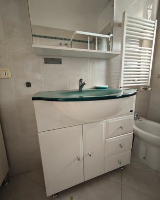 Mobile bagno e complementi