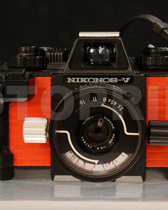 Nikonos v perfetta