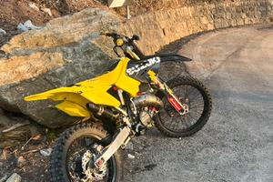 suzuki rm 125 targata
