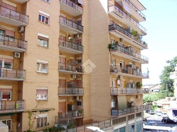 2 LOCALI A ROMA