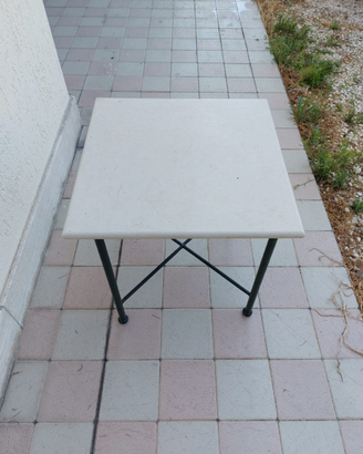 17 Tavoli bassi artigianali: marmo e ferro 45x45