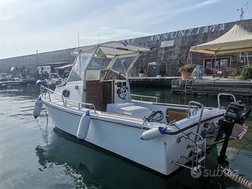 Barca semicabinato 6m