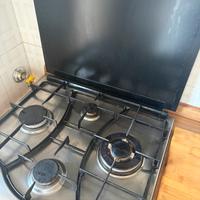 piano cottura a gas 4 fuochi Ariston