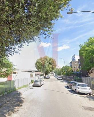 Immobile di 270 m² con 1 locale a Bologna