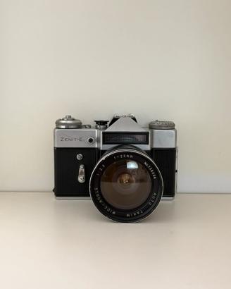Fotocamera vintage Zenit-E + Obiettivo Takim Auto