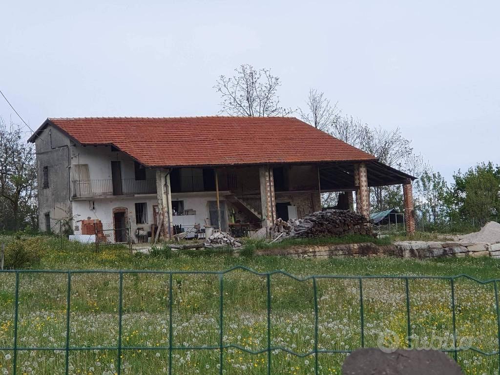 Rustico / Casale di 170 m² con più di 5 locali a P - Vista 4