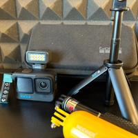 GoPro Hero 10+Treppiede e Flash GoPro+ Accessori