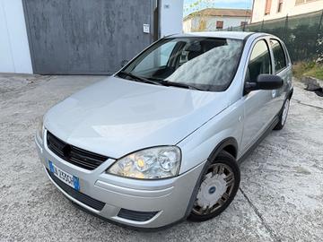 Opel Corsa 1.2 5 porte Cosmo 2006 no blocchi città