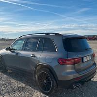 Mercedes Benz GLB200