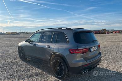 Mercedes Benz GLB200