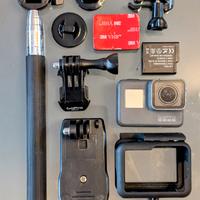 GoPro Hero 6 accessoriata 