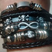 4. Bracciali Punk/Rock Regolabili 